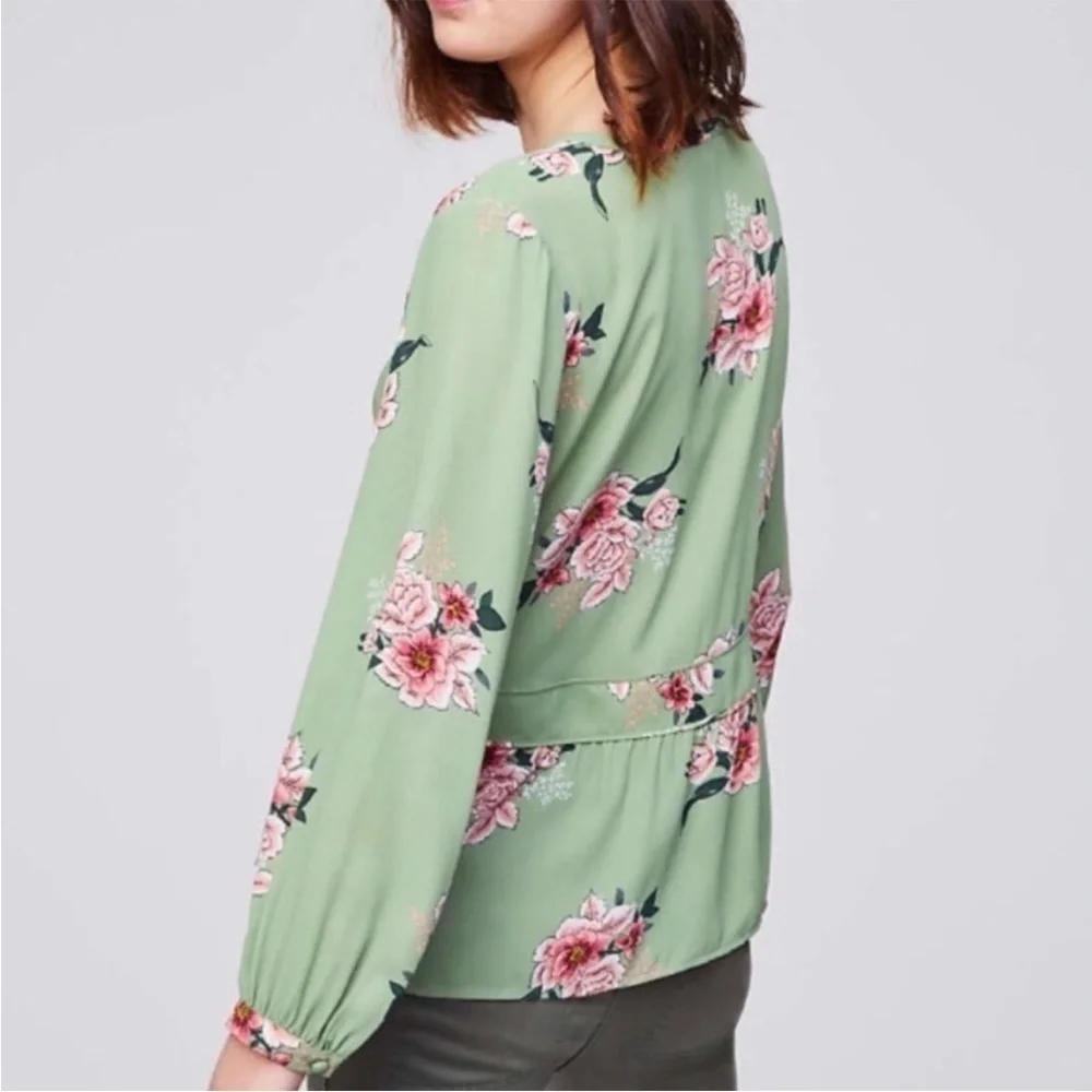 Ann Taylor LOFT Pure Mint Bouquet Peplum Blouse Size Small Cottagecore Boho